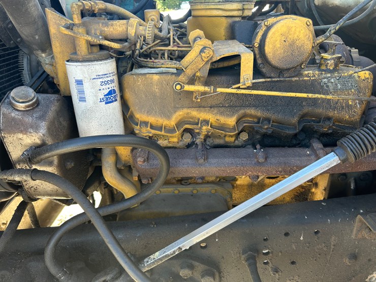 1987-ford-l8000-image-38
