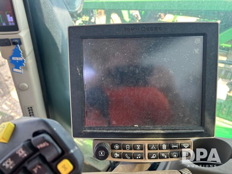 2019-john-deere-r4045-image-39