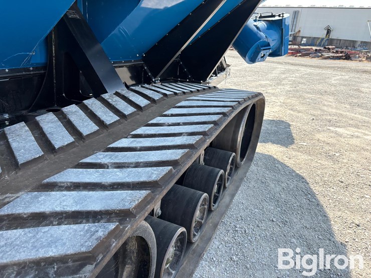 2024-kinze-1421-grain-cart-image-13