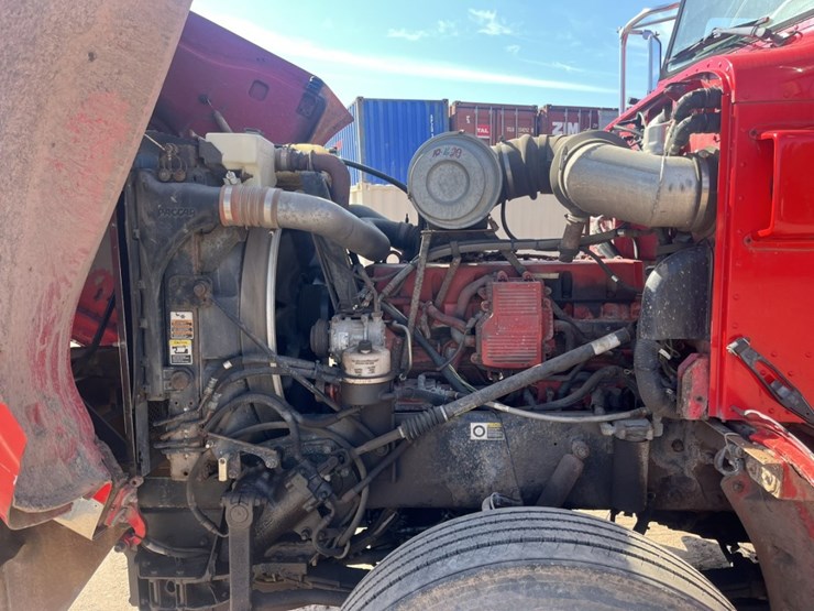 2007-peterbilt-367-image-17