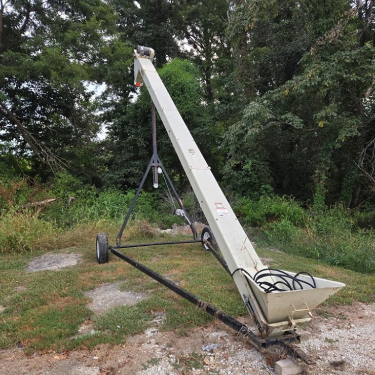 Quality Plus Seed Conveyor (NP6146)