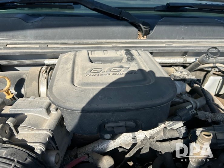 2013-chevrolet-2500hd-image-16