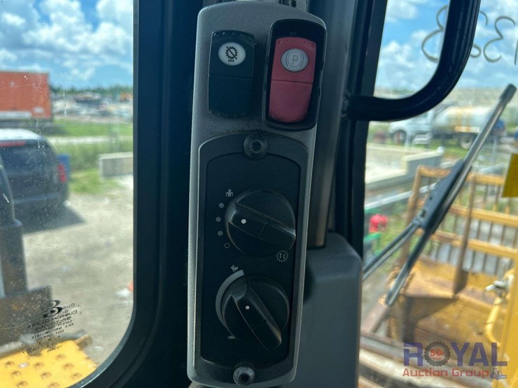 2017-caterpillar-d6t-lgp-image-26