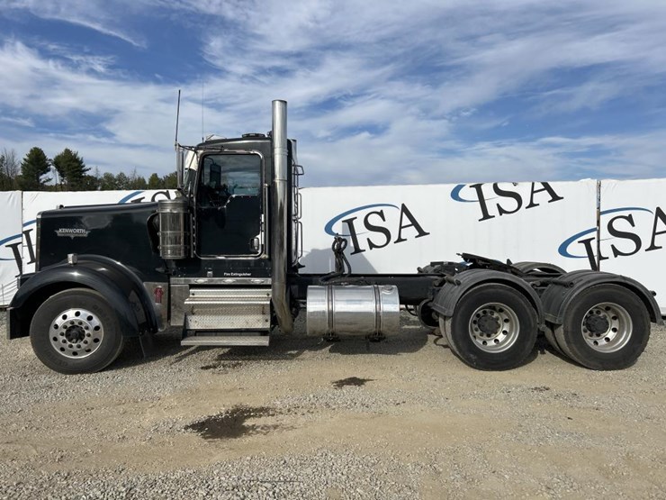 2009-kenworth-w900-image-2