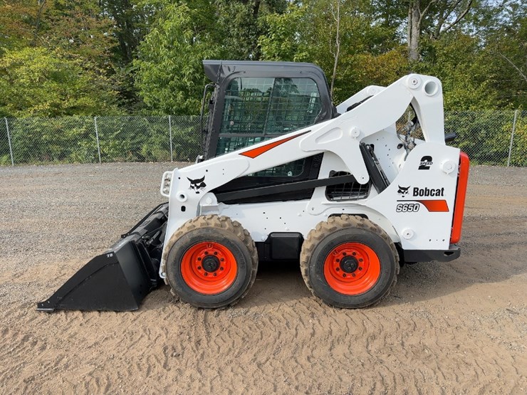 2017-bobcat-s650-image-2