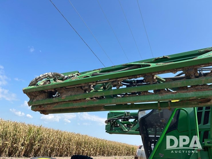 2019-john-deere-r4045-image-22
