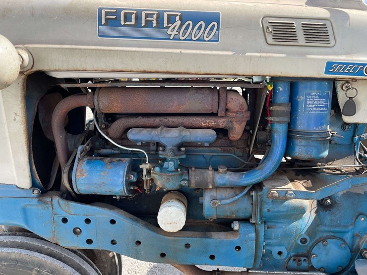 ford-4000-image-22