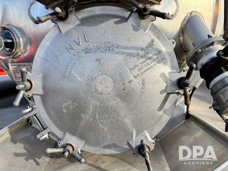 2015-custom-tank-image-17