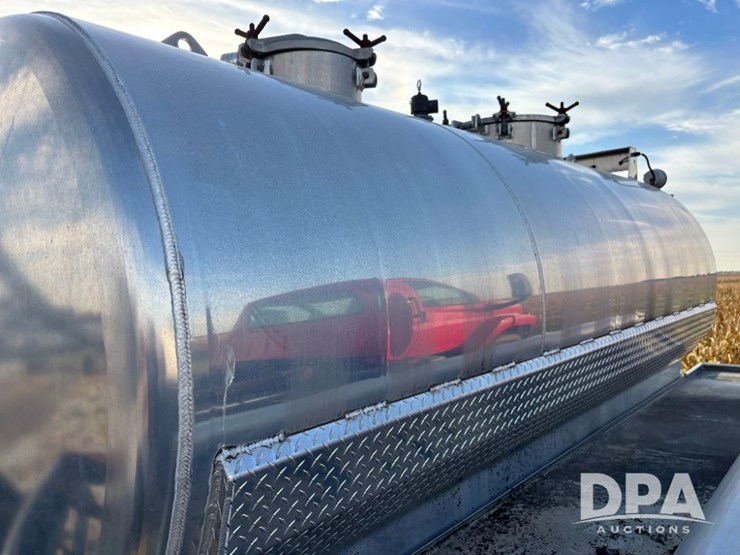 2015-custom-tank-image-20
