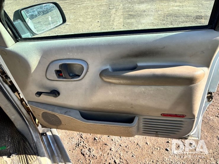2000-gmc-3500-image-55
