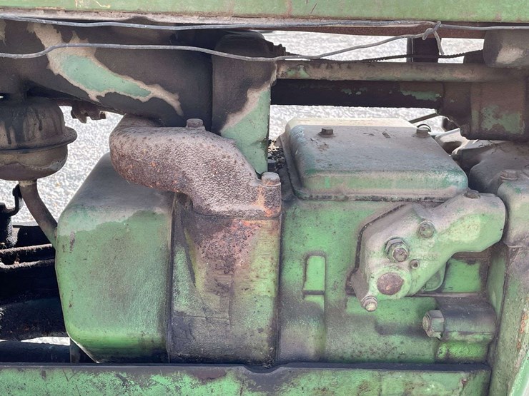 john-deere-720-image-27