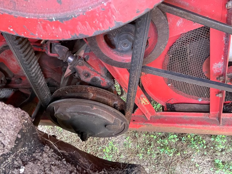 massey-ferguson-510-image-22