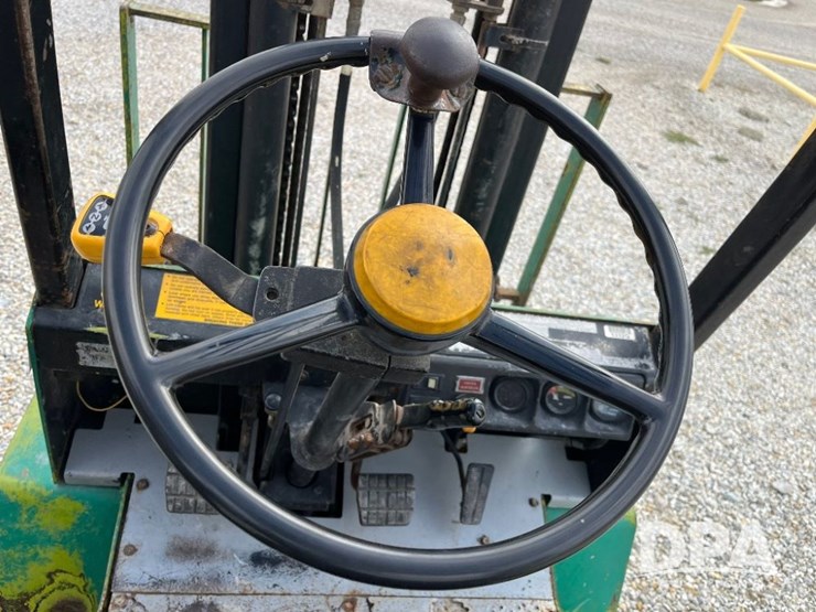 clark-gps25mc-forklift-(jn3106,-unit-3002)-image-27