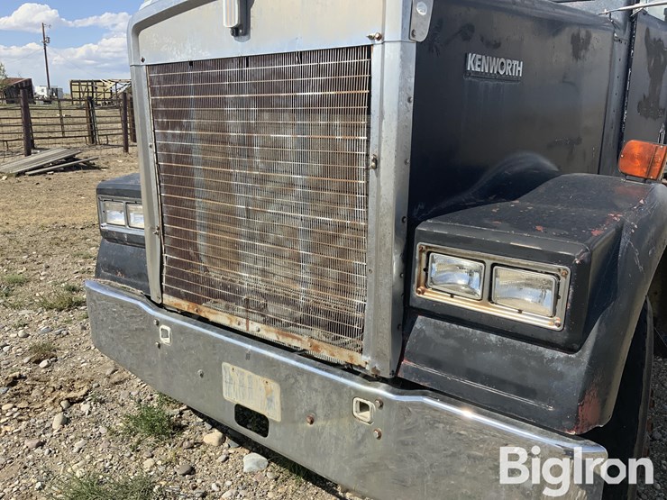 1983-kenworth-w900-image-12