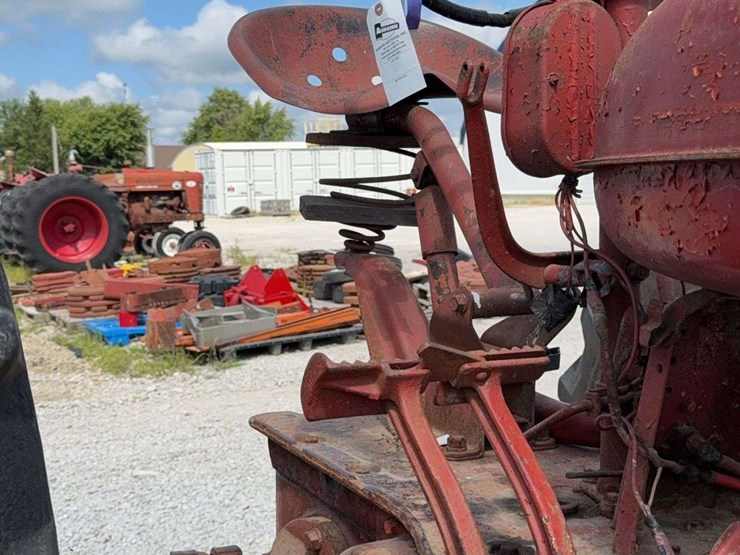 farmall-m-image-39