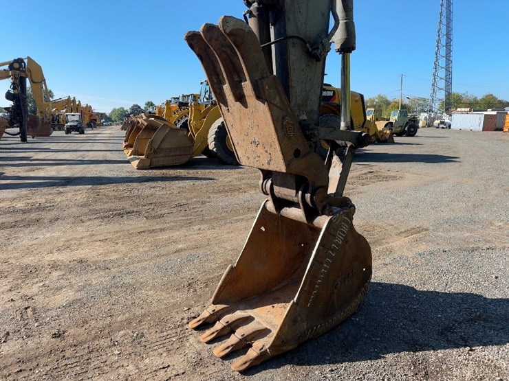 2002-volvo-ec150-image-9