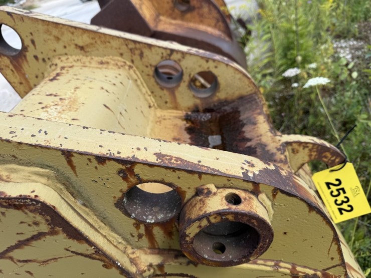 #2532-•-approx-22“-trenching-bucket-image-7