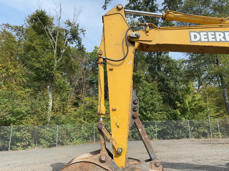 2004-deere-225c-lc-image-14