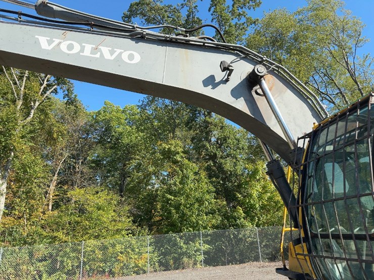 2002-volvo-ec150-image-15
