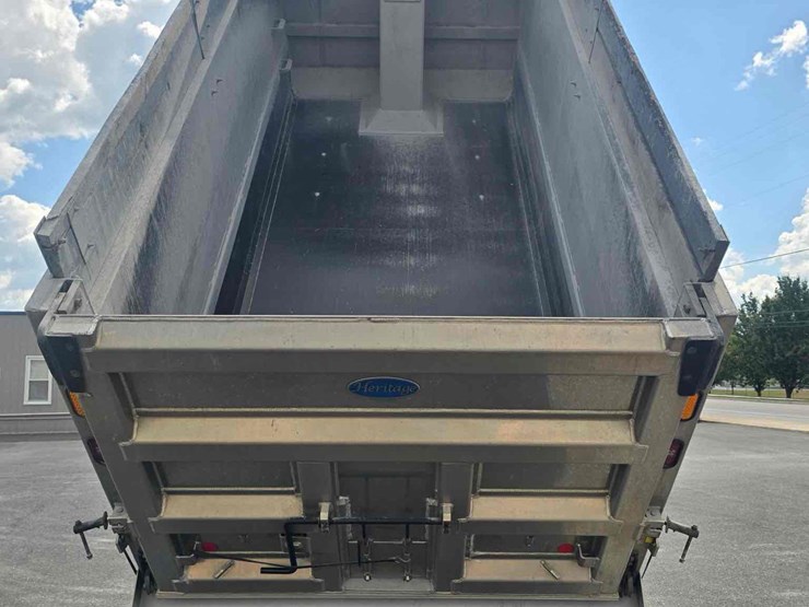 2021-kenworth-t880-image-10