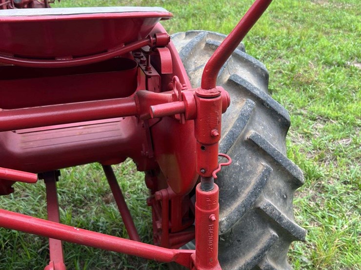 farmall-140-image-53