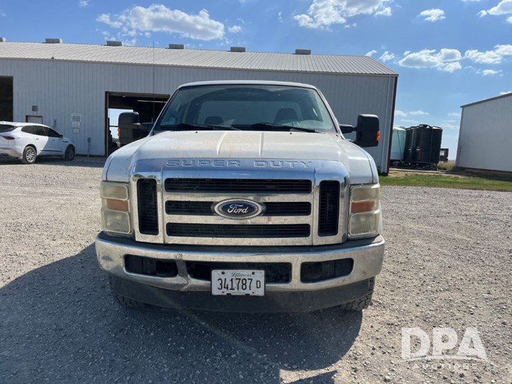 2009-ford-f250-xlt-image-3