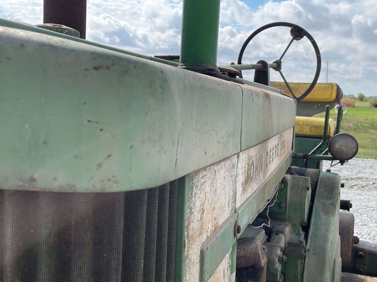 john-deere-720-image-10