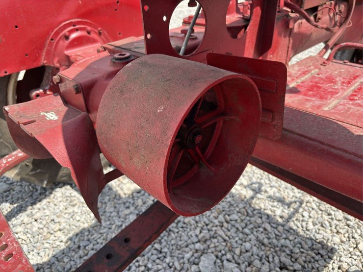 farmall-culti-vision-b-image-28