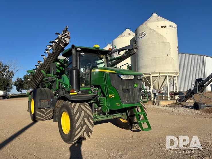2019-john-deere-f4365-image-4