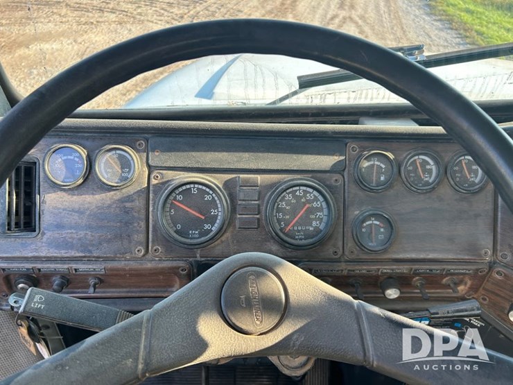 1997-cummins-m11-image-35