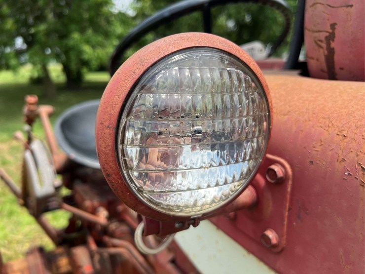 farmall-404-lp-image-40