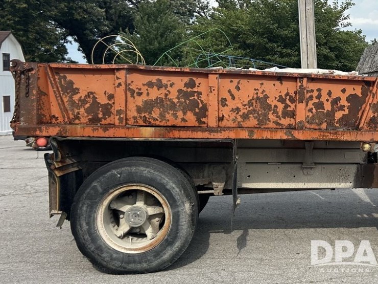 1972-ford-f750-image-5
