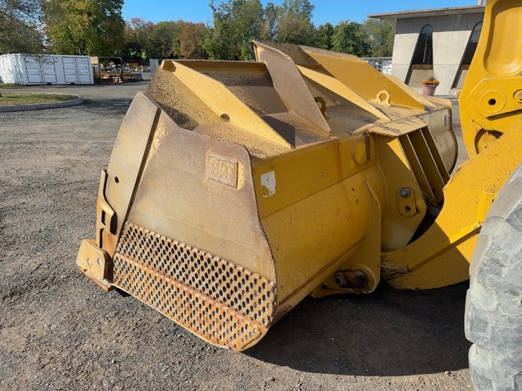 2016-caterpillar-980m-image-10