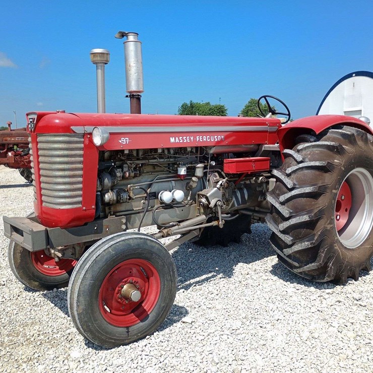 MASSEY-FERGUSON 97