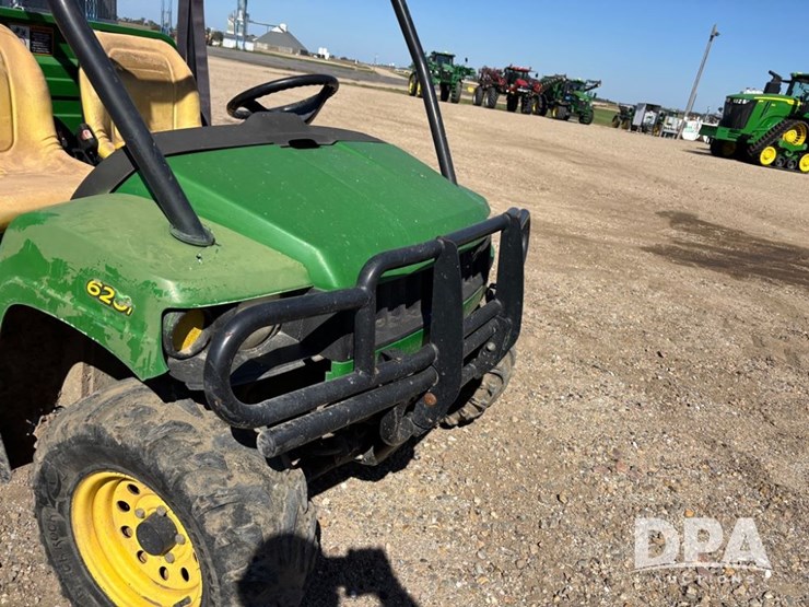 john-deere-gator-image-22