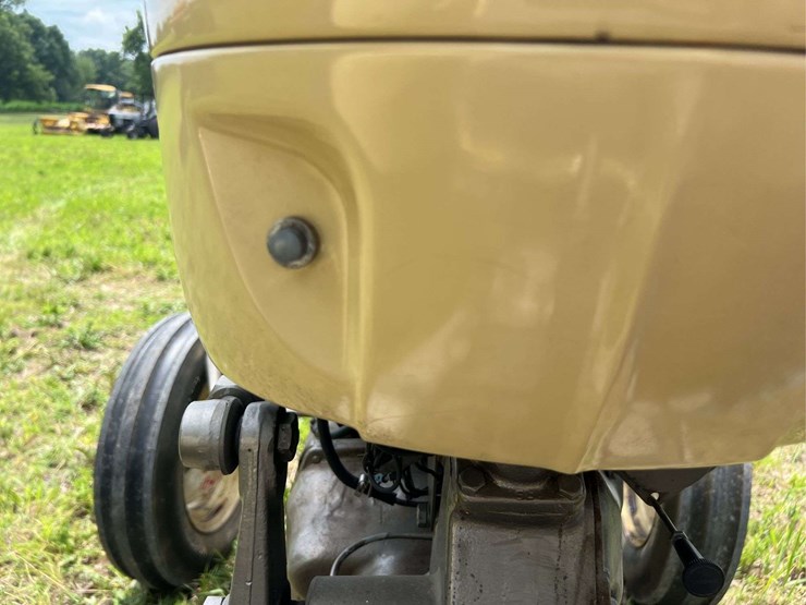 massey-ferguson-40-image-43