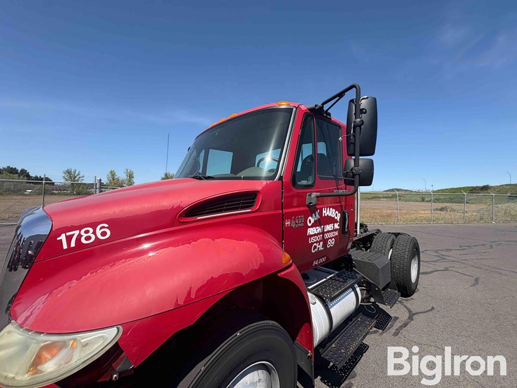 2006-international-durastar-4400-image-17