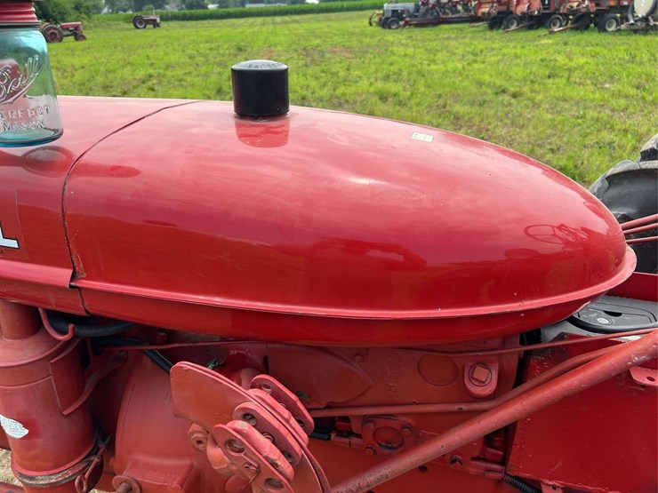 farmall-c-image-79