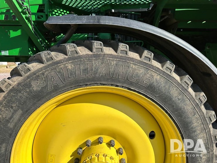 2021-john-deere-r4044-image-20