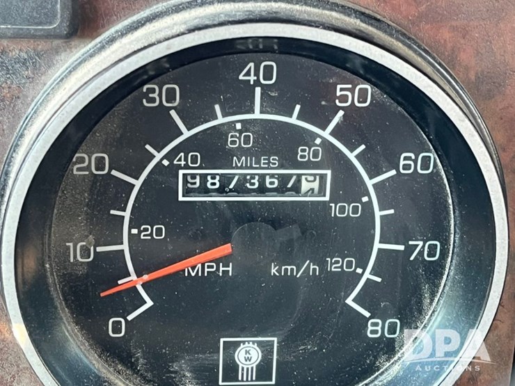 2005-kenworth-t800-image-46