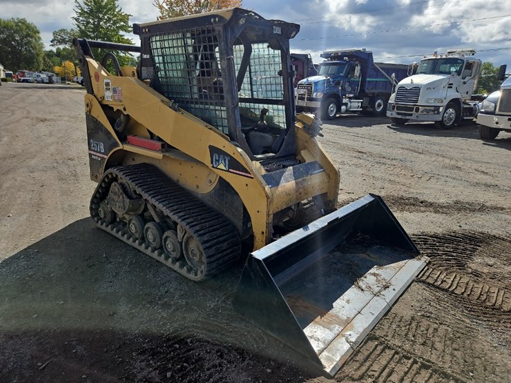 2004-caterpillar-257b-image-7