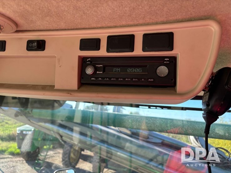 2019-john-deere-f4365-image-85