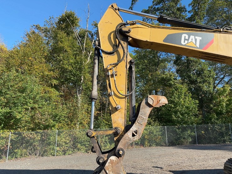 2011-caterpillar-320dl-image-14