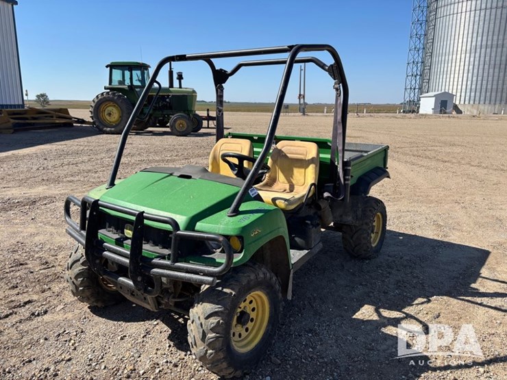 john-deere-gator-image-12
