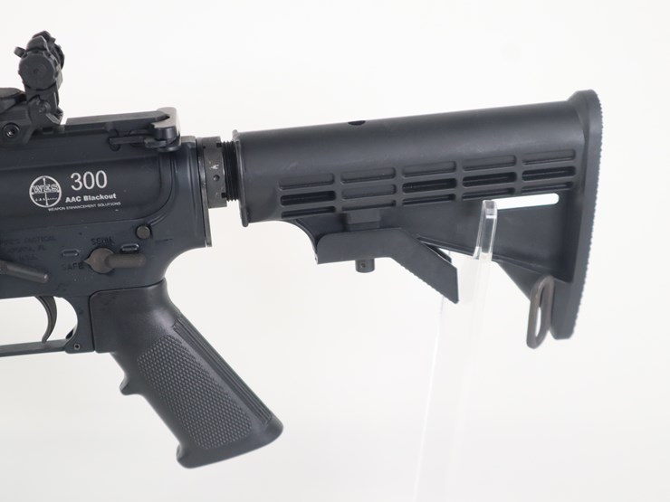 #77-•-#733-•-spike's-tactical-st-15-cal-300-aac-blackout-rifle-image-6