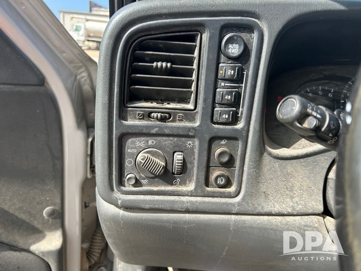 2005-gmc-extended-cab-pickup-(cp1139,-unit-7170)-image-27