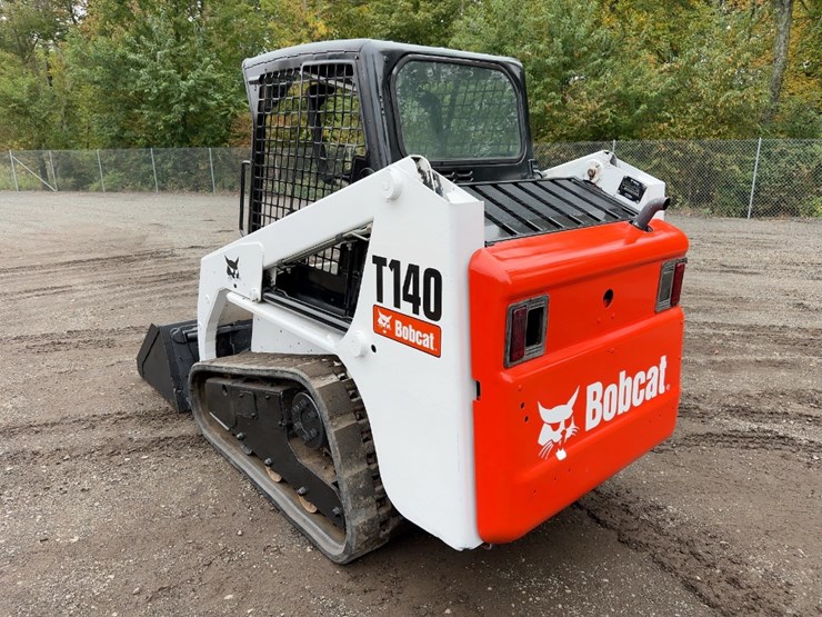 2006-bobcat-t140-image-3