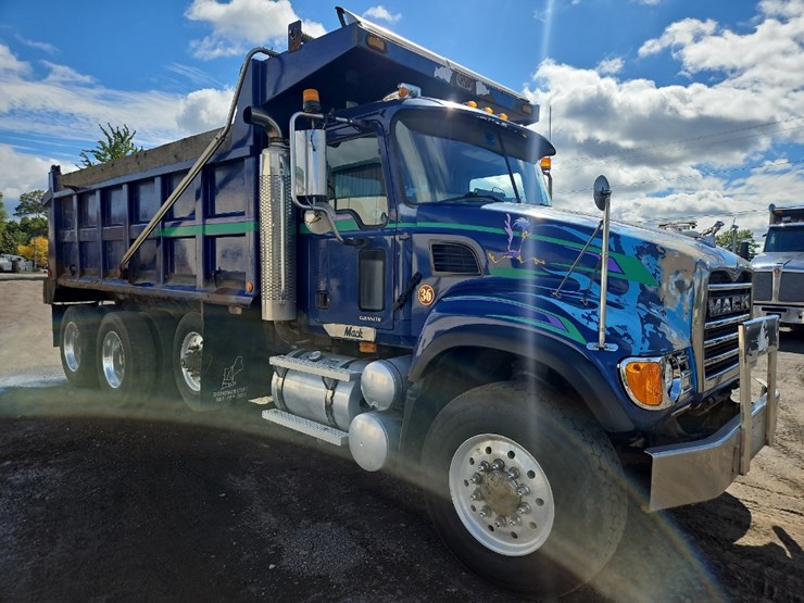 2003-mack-granite-cv713-image-7