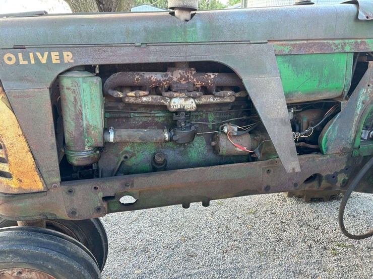 1957-oliver-super-77-image-10