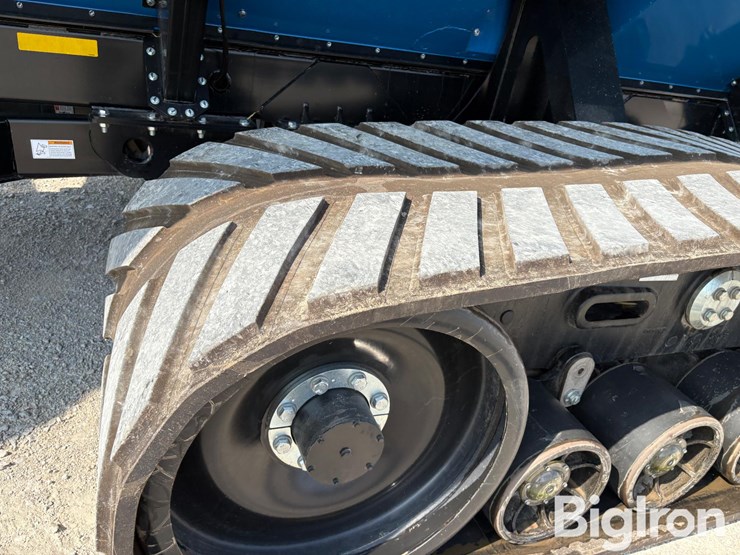 2024-kinze-1421-grain-cart-image-10